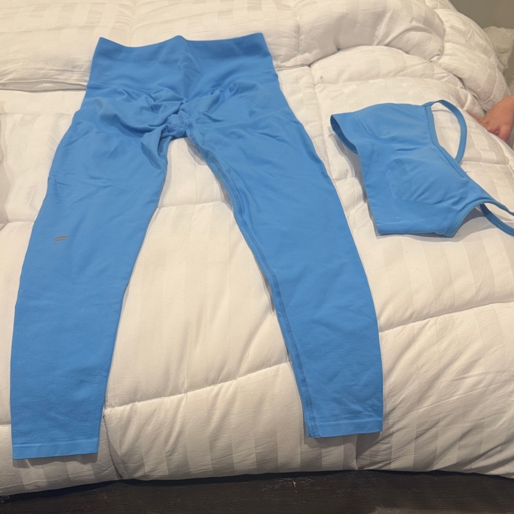 Fabletics Vibrant Blue Sports Bra and Leggings Set